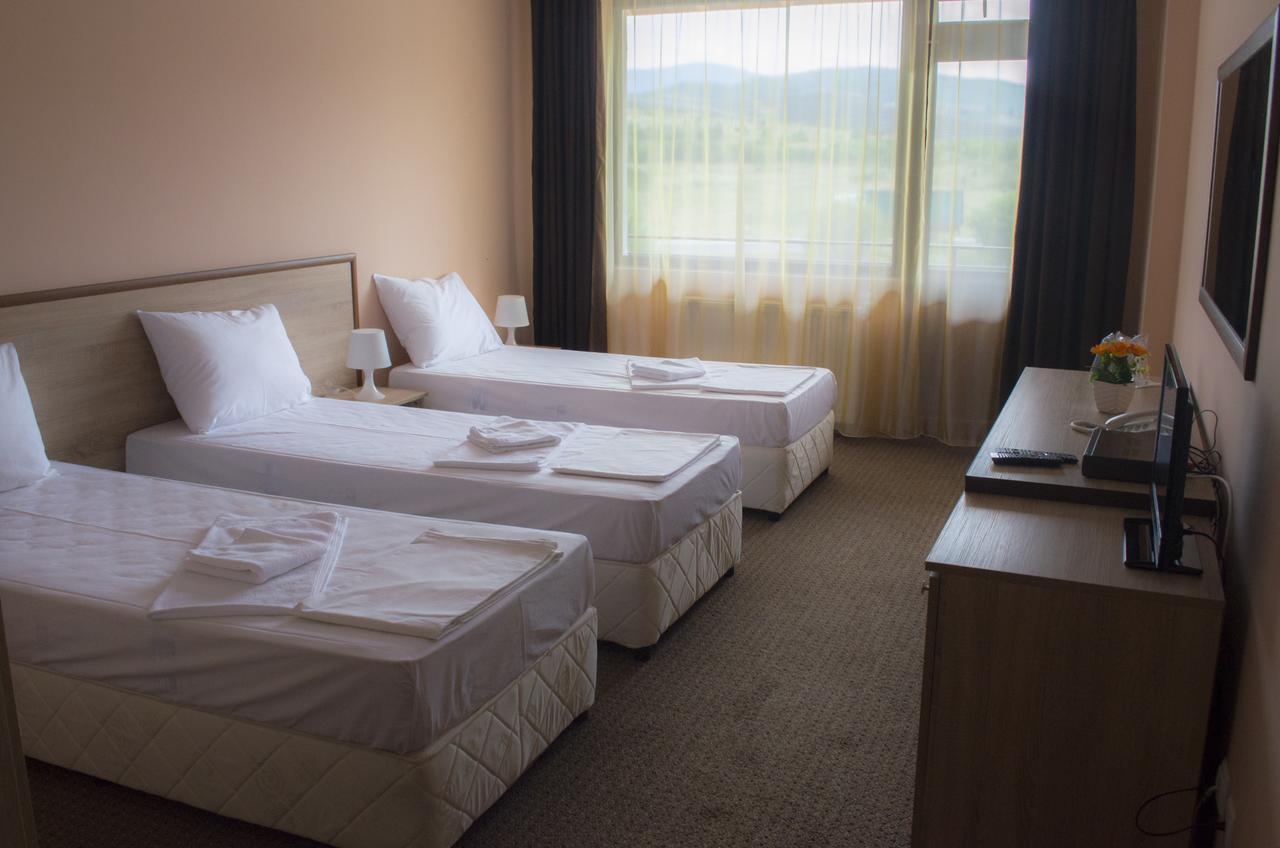 Maribel Spa Hotel Koprilova エクステリア 写真